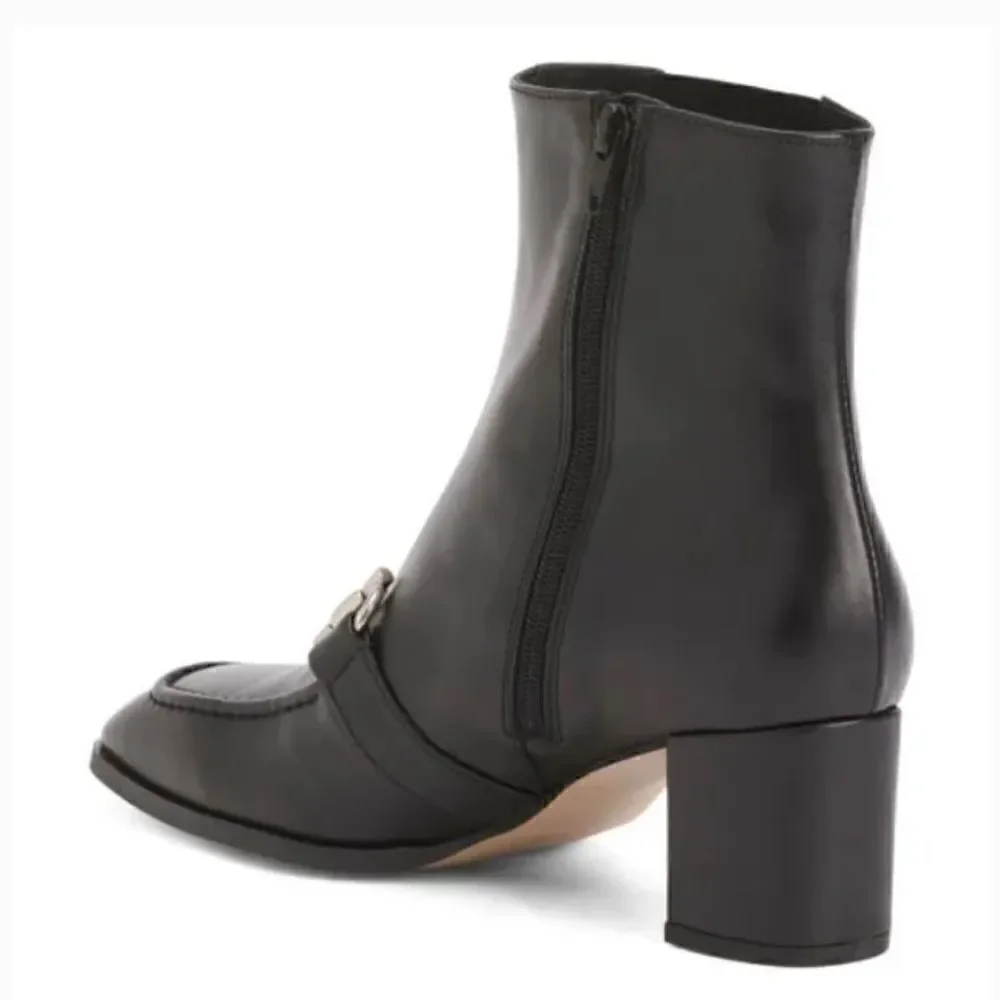 Renatta Jop Leather Ankle Boots with bit hardware size 7